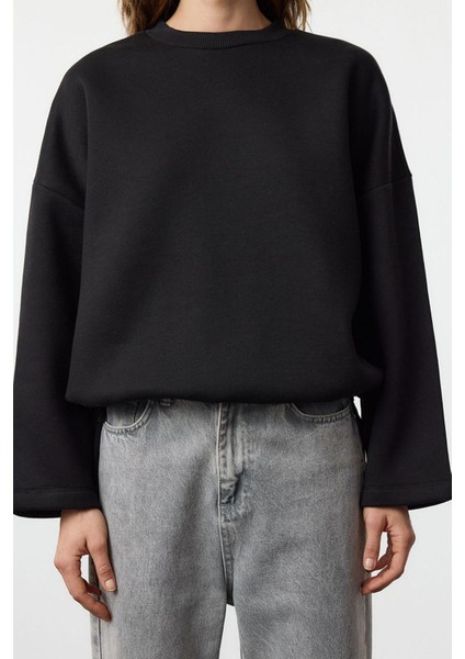 Kadın Moda Şık Relaxed Bisiklet Yaka Düşük Kol Regular Rahat Kalıp Stoper Detaylı Örme Sweatshirt