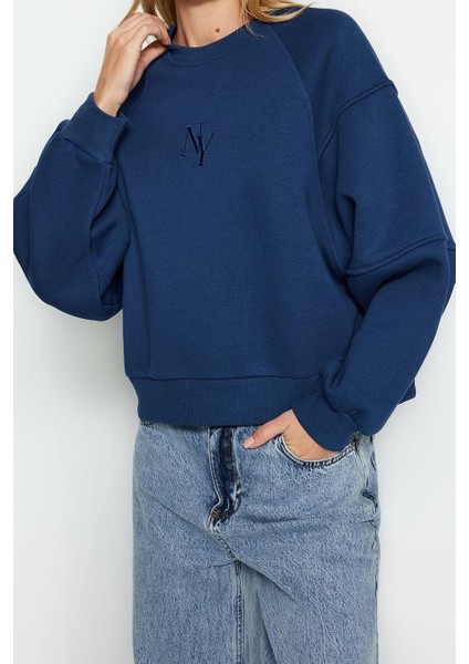 Tarz Regular Bisiklet Yaka Düşük Kol Crop Fit Nakışlı Kalın Içi Polarlı Örme Sweatshirt