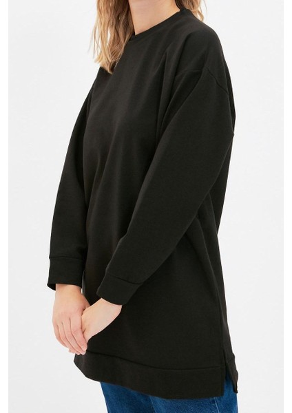Tesettür Tarz Regular Bisiklet Yaka Standart Kol Uzun Yırtmaç Detaylı Basic Örme Sweatshirt