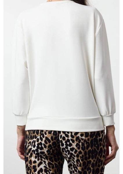 Oversize Bisiklet Yaka Uzun More Sustainable Geniş Kalıp Yumuşak Kumaşlı Örme Sweatshirt fırsatları