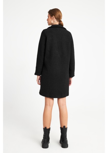 Kadın Siyah Oversize Buklet Kaban indirimleri