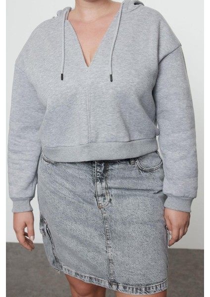 Büyük Beden Kapüşonlu Düşük Kol Crop Kalın Polarlı V Yaka Rahat Kesim Crop Örme Sweatshirt modelleri