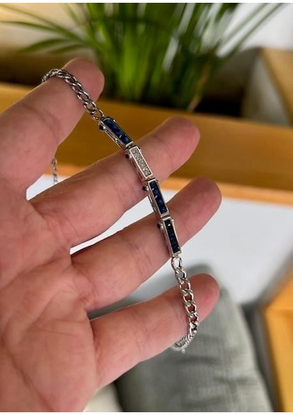 Bety Lacivert Taşlı Bileklik fiyatları