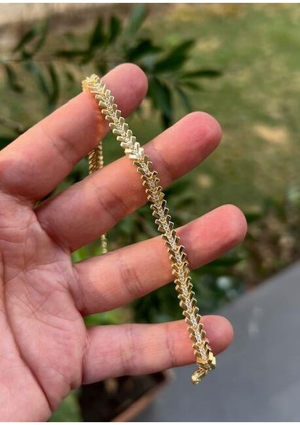 Bety Taşlı Kılçık Bileklik fiyatları