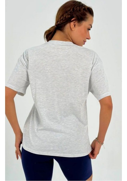 Kadın Açık Gri Baskısız Basic Pamuklu Oversize T-Shirt fırsatları