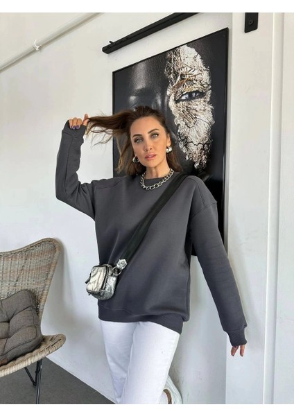 Omzu Dikiş Detaylı Üç Iplik Şardonlu Uzun Oversize Sweatshirt