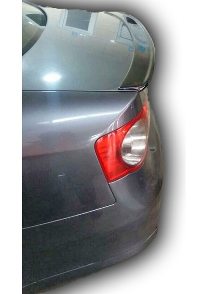 Volkswagen Jetta Mk5 Spoiler Boyasız