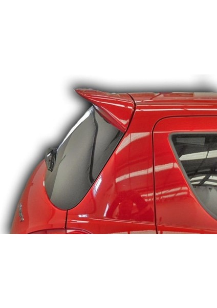 Suzuki Swift Yeni Makyajlı Spoiler Boyasız