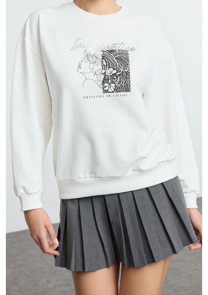 Kadın Regular Dik Yaka Düşük Kol Uzun Geniş Kalıp Varak Baskılı Kalın Içi Polarlı Örme Sweatshirt