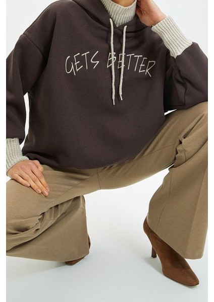 Tarz Relaxed Kapüşonlu Düşük Kol Uzun Kalın Içi Polarlı Triko Bant Detaylı Örme Sweatshirt