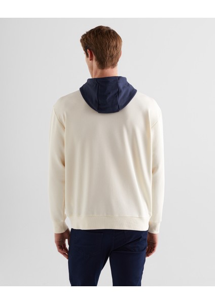 Erkek Krem Regular Fit Kapüşonlu Logolu Sweatshirt 2524341T.130