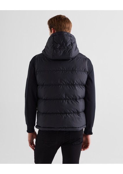 Erkek Siyah Regular Fit Kapüşonlu Yelek 7006454.5