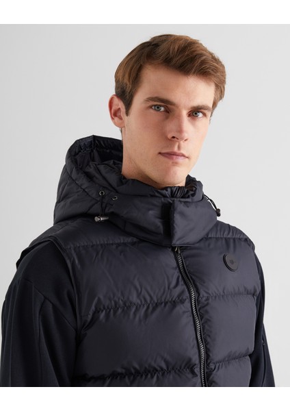 Erkek Siyah Regular Fit Kapüşonlu Yelek 7006454.5