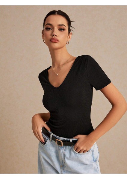 V Yaka Sırtı Açık Ipli Siyah Renk Fitilli Kısa Kollu Slim Fit Crop Top Bluz indirimleri