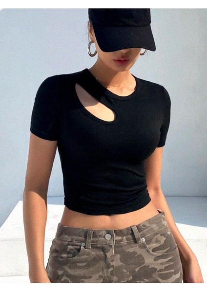 Bisiklet Yaka Asimetrik Stil Siyah Renk Fitilli Kısa Kollu Slim Fit Crop Top Bluz modelleri