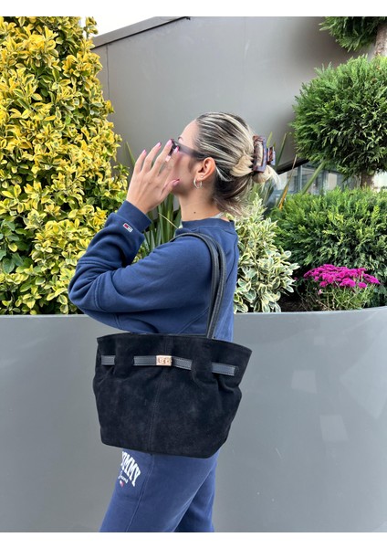 Kadın,süet El ve Omuz Çantası