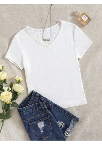 V Yaka Beyaz Renk Fitilli Kısa Kollu Slim Fit Crop Top Bluz