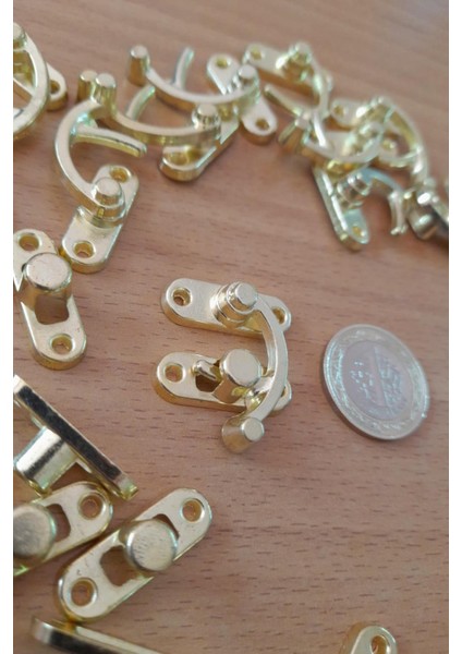 Orta Boy Sarı Yay Gözü Kancalı Kilit 10 adet Kutu Sandık ve Kapak Klipsi 28x33 mm