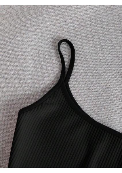 Bisiklet Yaka Askılı Siyah Renk Fitilli Crop Top Büstiyer fırsatları