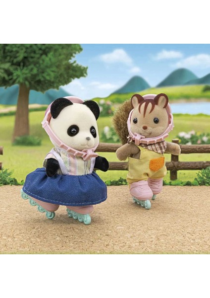 Sylvanian Families Bisiklet ve Paten Seti Panda Kız