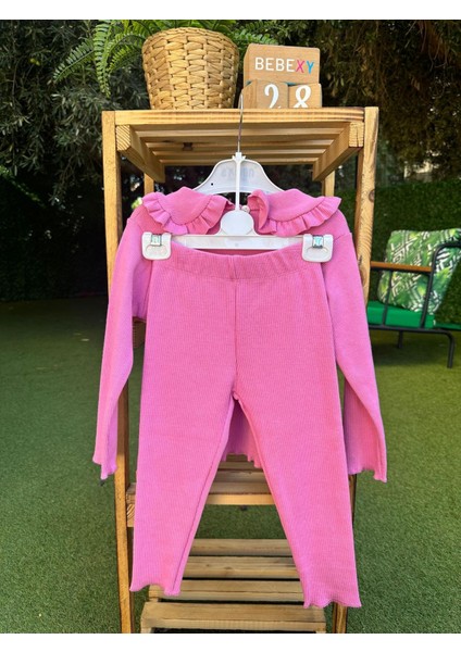Yakalı Çiçek Detaylı Alt Üst Takım Pembe