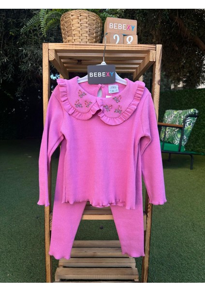 Yakalı Çiçek Detaylı Alt Üst Takım Pembe