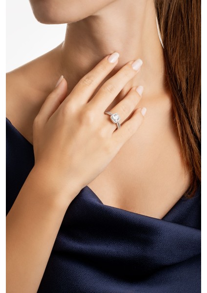 Baget Parıltısı 18 Ayar Beyaz Altın Kaplama Ikili Gümüş Yüzük fiyatları