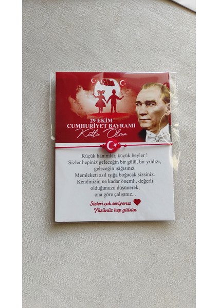 29 Ekim Cumhuriyet Bayramı Kartı ve Bileklik 15 Adet (Hepsi Ayrı Paketli ve Arkası Ayarlı )