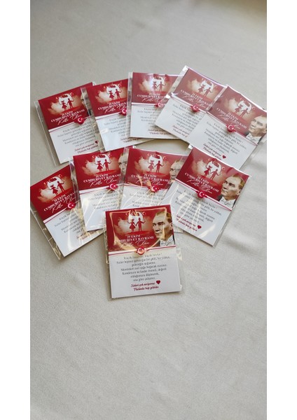 29 Ekim Cumhuriyet Bayramı Kartı ve Bileklik 15 Adet (Hepsi Ayrı Paketli ve Arkası Ayarlı ) fiyatları