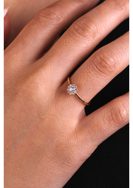 14 Ayar Altın Çiçek Modeli Taşlı Yüzük fiyatları