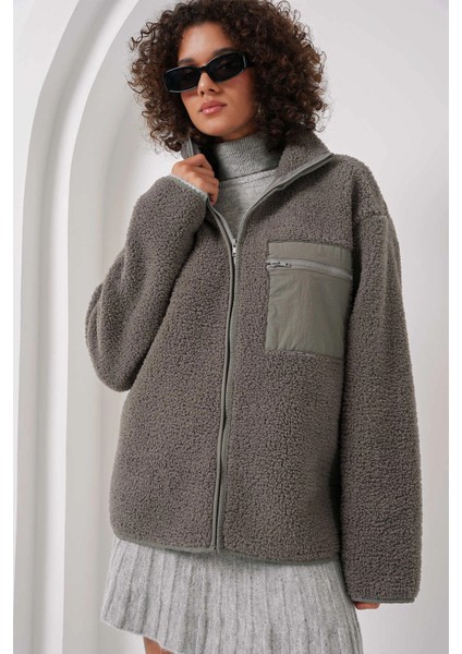 Kadın Antrasit Cep Detaylı Fermuarlı Oversize Peluş Sweatshirt HZL25W-FRY1554461 fiyatları