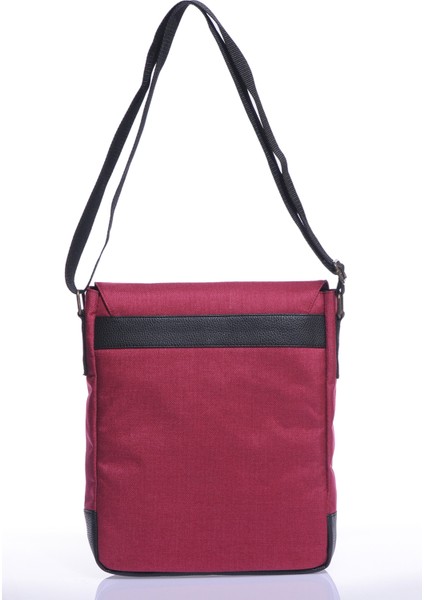 GK15 POSTACI DİK ÇAPRAZ ÇANTA modelleri