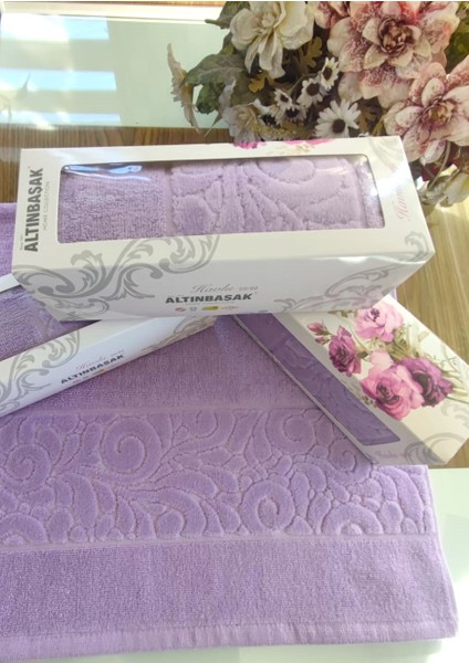 (1 Adet) Çeyizlik 50X90CM. Kadife Doku 3D Kabartmalı El, Yüz ve Baş Havlusu Özel Hediyelik Kutusunda