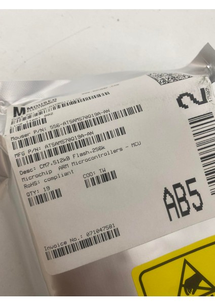 Microchip Technology ATSAMS70Q19A-AN Mikrodenetleyici 19 Adet modelleri