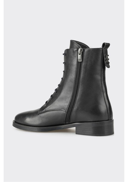 Siyah Deri Kadın Günlük Bot modelleri