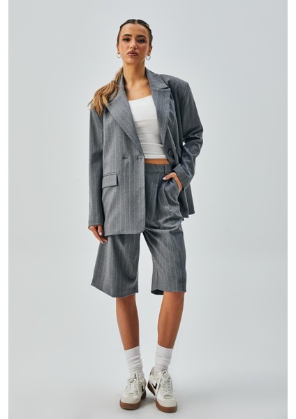 Kadın Gri Yün Poliviskon Çizgili Kruvaze Yaka Düğmeli Blazer Ceket 28076 modelleri
