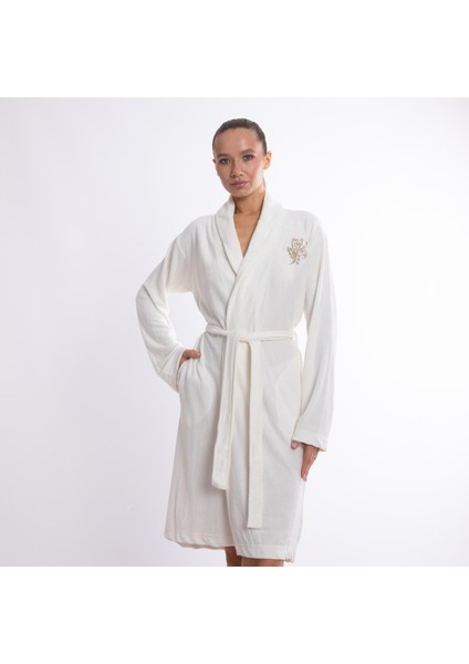 Bambu Lüks Nakışlı Şalyaka Slim Fit Sabahlık fırsatları