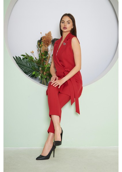 Broş Detay Kuşaklı Yelek Takım fiyatları