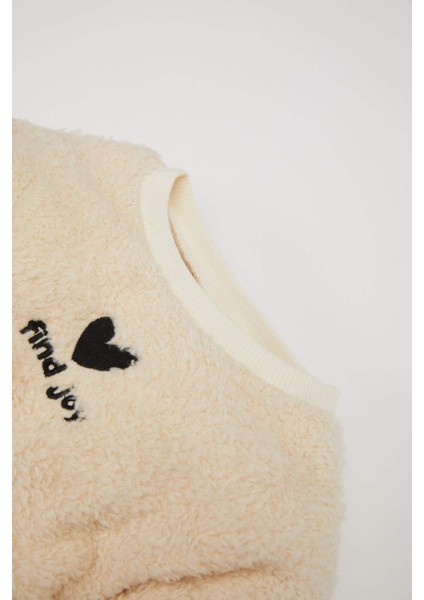 Kız Bebek 2'li Takım Kalp Desenli Pelüş Sweatshirt Beli Lastikli Alt B3133A524WN modelleri