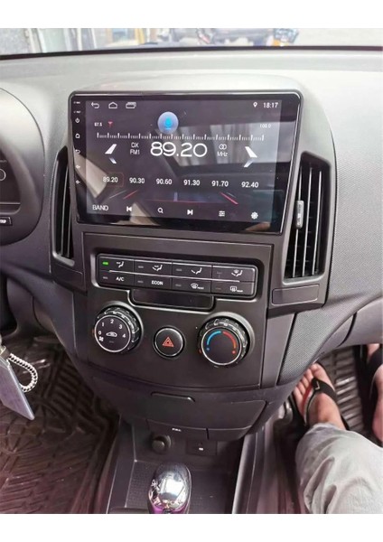 Hyundai I30(2009-2011) Manual Klima Multimedya Android Sürüm 13 Kablosuz Carplay Navigasyon 9 Inch Ekran 4G Ram + 32GB Hafıza Çerçeveli ve arka görüş kameralı