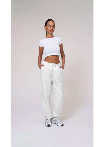 Beli Lastikli Boru Paça 3 Iplik Beyaz Eşofman Altı fırsatları