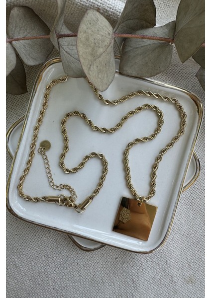 Çelik Burgu Zincirde Plaka Kolye 50CM