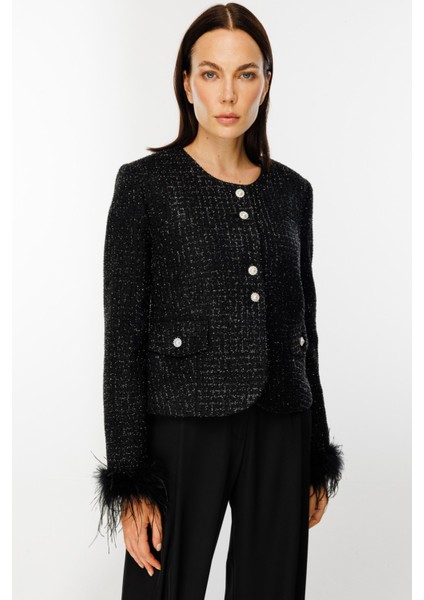 Kolları Tüylü Kapak Cepli Ceket fiyatları