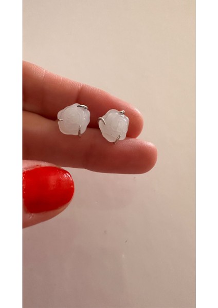 Açan Beyaz Gül Çivi Küpe indirimleri