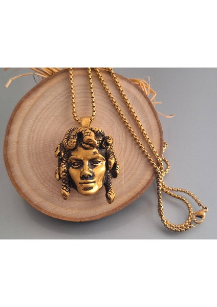 Antik Eskitme Gotik Tarz Paslanmaz Çelik Yılan Detaylı Medusa Kolye