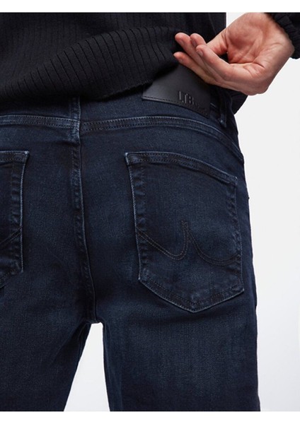 Lawrıe Y Royce Black Wash Jean indirimleri