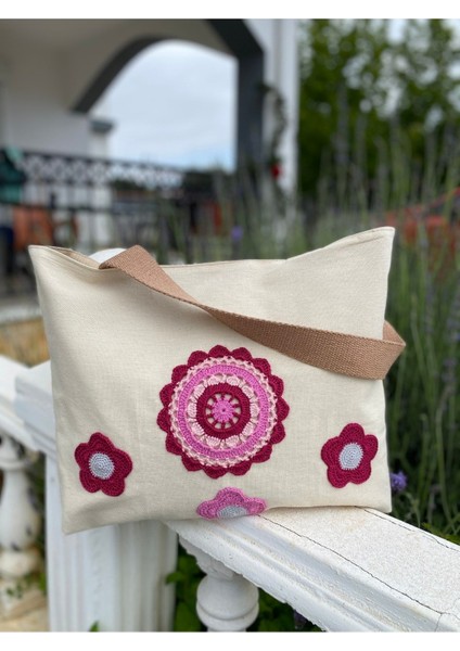 Çiçekler ve Mandala (Pembe/fuşya) Örgülü Bez Omuz Çantası