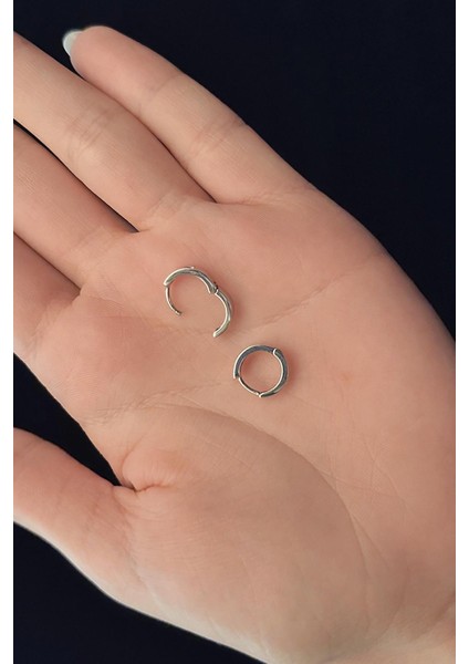 14 Ayar Altın Tek Taş Detaylı Mini Halka Küpe