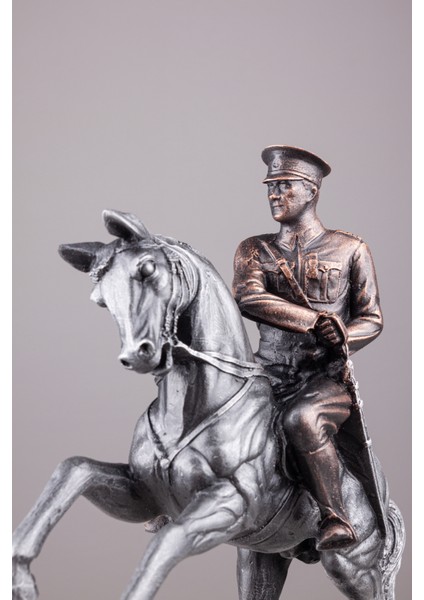 Dekoratif Atatürk At Üzerinde Özel Tasarım Biblo