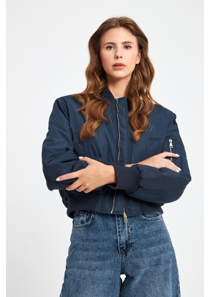 Kadın Lacivert Oversize Crop Bomber Mont
